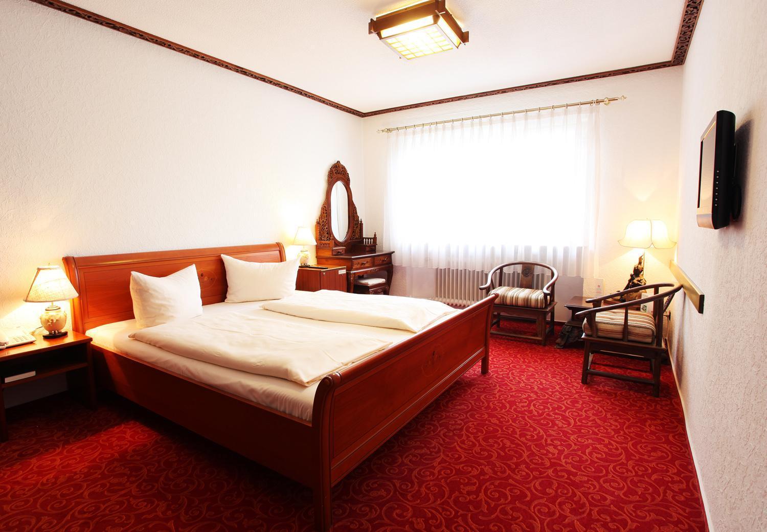 Hotel Pfauen Umkirch Ngoại thất bức ảnh