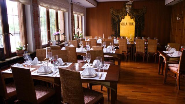 Hotel Pfauen Umkirch Ngoại thất bức ảnh
