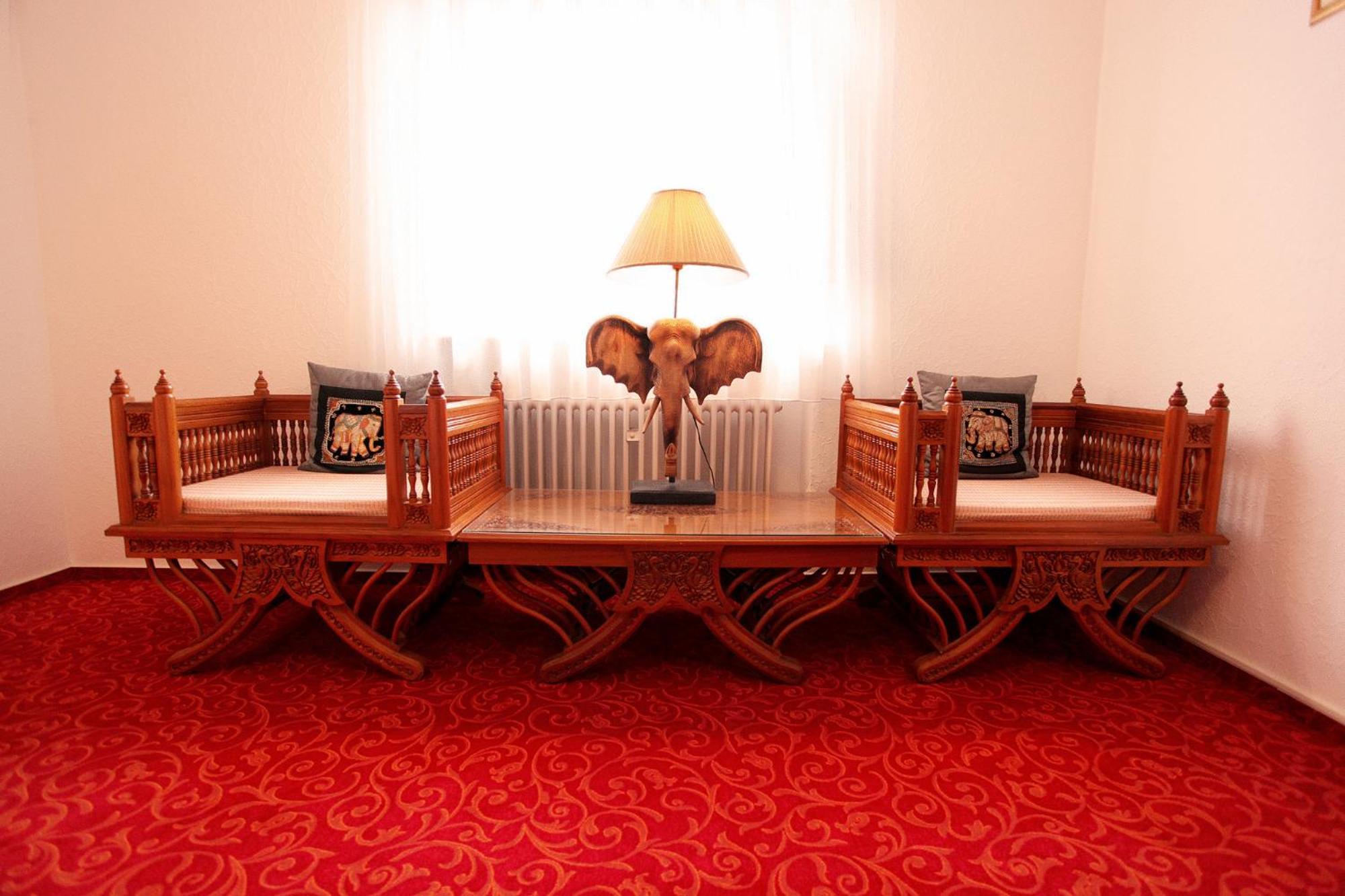 Hotel Pfauen Umkirch Ngoại thất bức ảnh